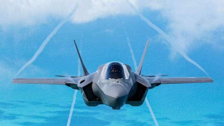 Canada commits to purchase F-35 fighter jets, vows massive defence spending hike in April 7 budget
