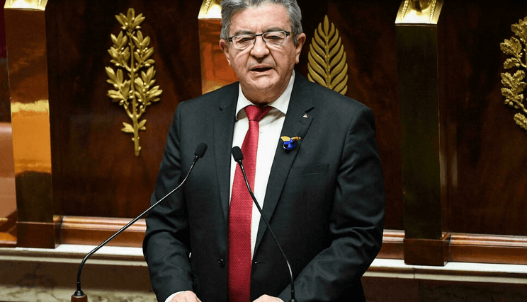 Jean-Luc Mélenchon regrette la fourniture d’armes à l’Ukraine par l’UE