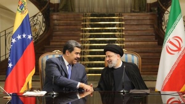 Venezuela and Iran Sign Cooperation Agreements