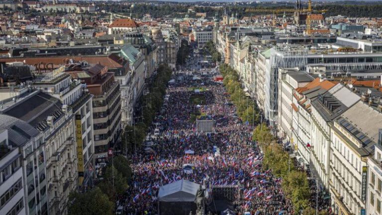 Tens of Thousands Protest Against NATO, EU in Prague