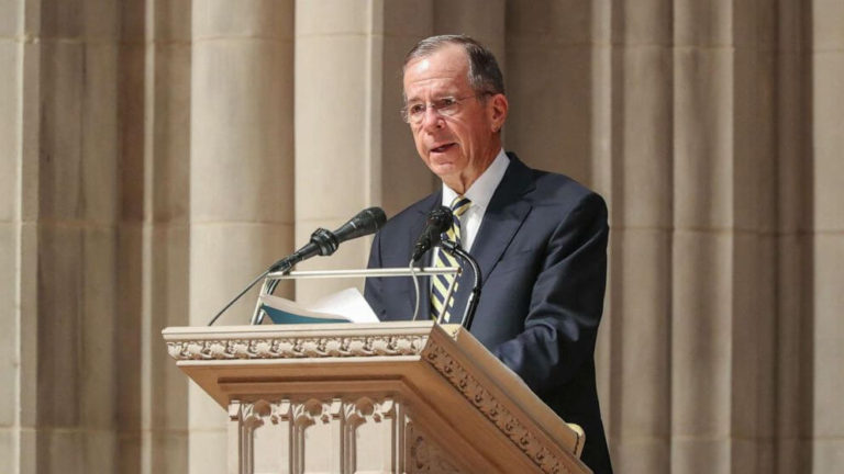 Mike Mullen Says US Should Push for Negotiations to End the War in Ukraine