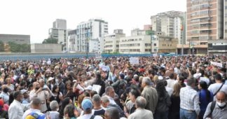 Venezuela: Metalworkers Block Highway, Protest for Better Pay
