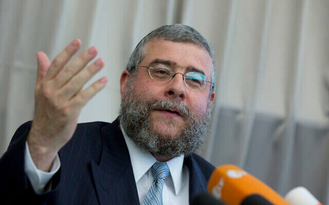 Exiled Moscow chief rabbi: Jews should leave Russia before they are scapegoated