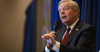 Sen. Graham Calls for US to Start Shooting Down Russian Planes