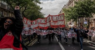 France: Enormous demonstrations