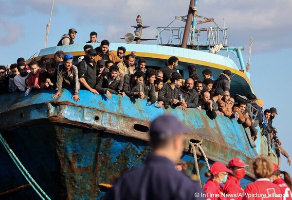 Mer Méditerranée: de plus en plus de départs de bateaux de migrants depuis l’est de la Libye