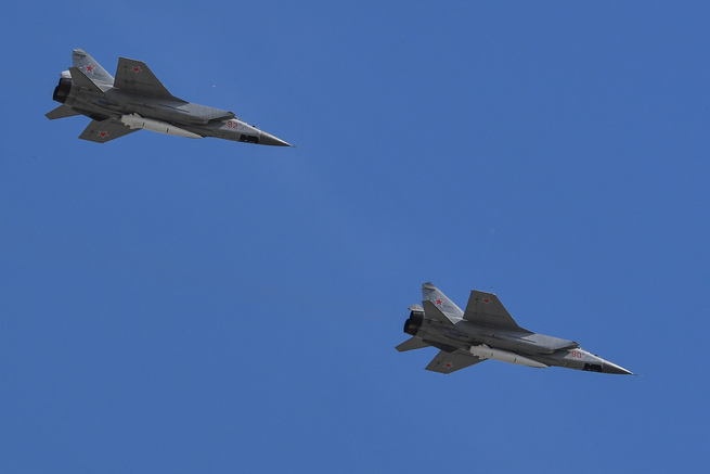 Putin Sends Jets With Hypersonic Missiles to Patrol Black Sea