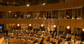 ‘Jews against genocide’ protesters disrupt Austrian parliament