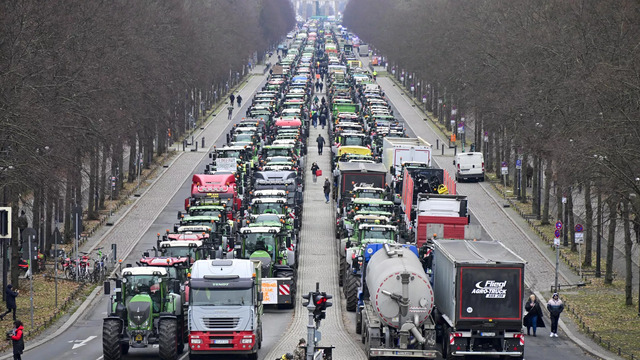 Polish Farmers Announce Full Blockade of Poland-Ukraine Border on February 9