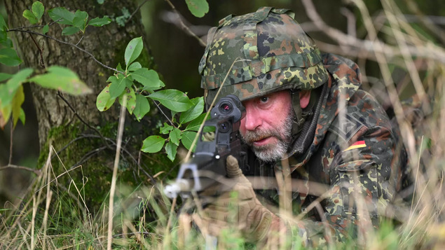 Senior German Lawmaker Demands Activation of 900,000 Reservists Amid Anti-Russia Hysteria