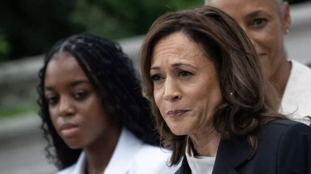 Progressive lawmakers endorse Harris, pro-Palestinian groups hold out