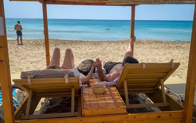 Western Financial Elite has destroyed Greece. Now it enjoys vacations there!