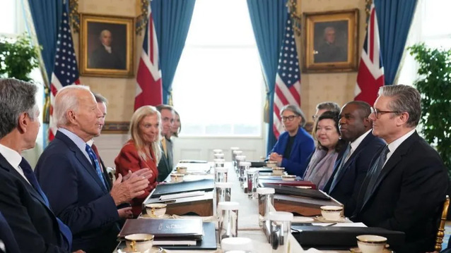 Starmer visits US as Ambassador of the western “War Party”. US  is resisting for the time being