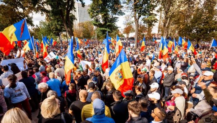 Hundreds of oppositionists protest against Moldova’s EU accession referendum