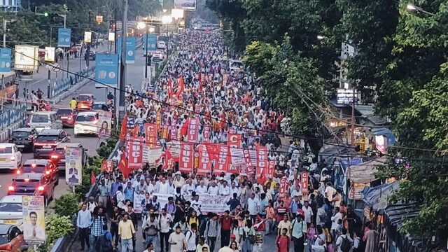 Left parties lead anti-war protest in Kolkata