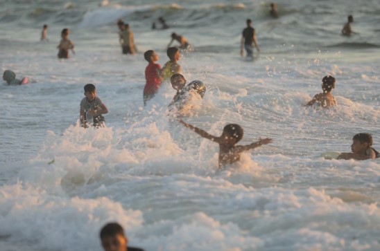 In Act of ‘Brutal Sadism,’ Israel Bans Gazans From Entering Sea Under Pain of Death