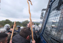 Demonstrators win the battle with policemen in Chania airoport