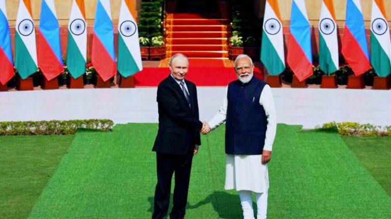 Putin and Modi Adopt Joint Statement Following Their New Delhi Talks