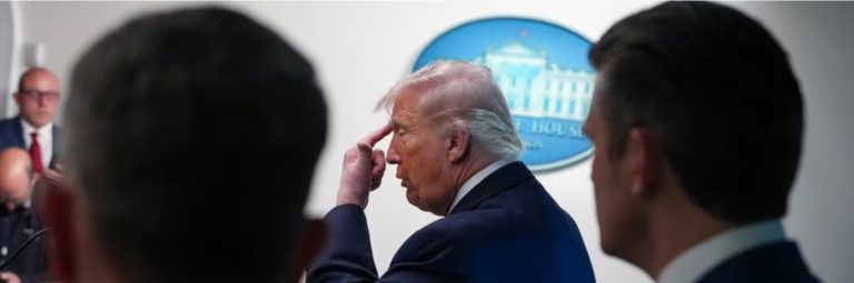 ‘This Maniac Should Be Removed’: Tlaib Tells Trump Cabinet to Invoke 25th Amendment