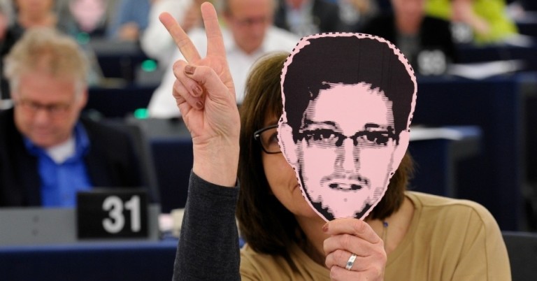 'This is a Joke': Snowden, Others Slam New EU-US Data Sharing Deal