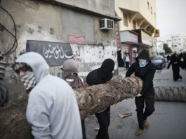 Bahrain: Kerry leaves, protests go on