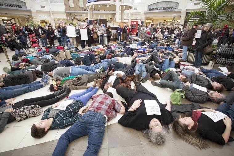 USA - In praise of Riotous Assembly