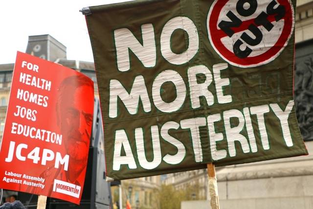 Britain: No time to waste – Labour councillors must fight the cuts!