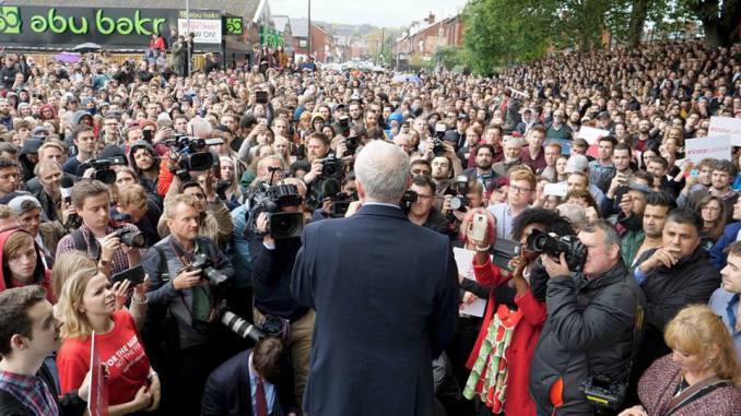 La campagne de Jeremy Corbyn a torpillé la toute-puissance des conservateurs