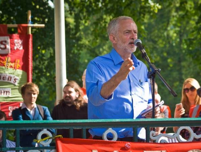 Mass rallies seen as Corbyn Labour campaign takes off