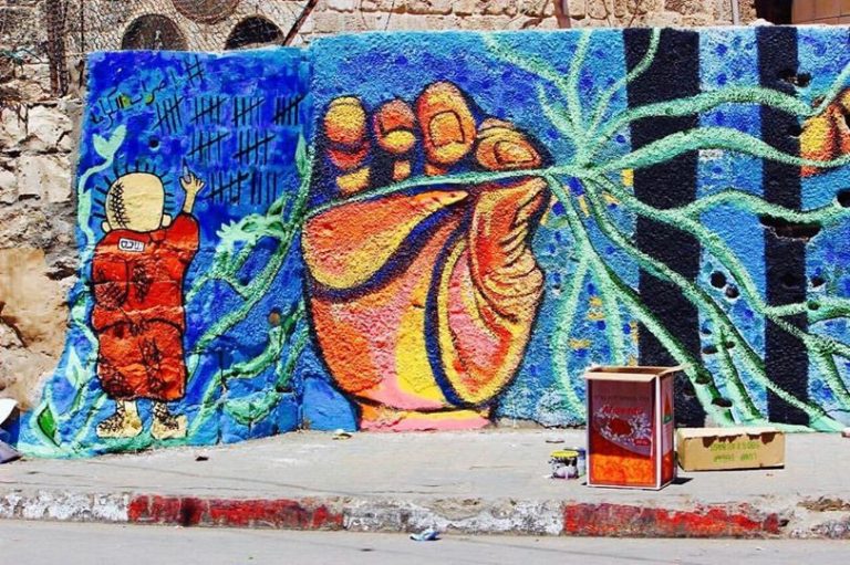 Palestinian Prisoners End Hunger Strike After Achieving Most of their Demands