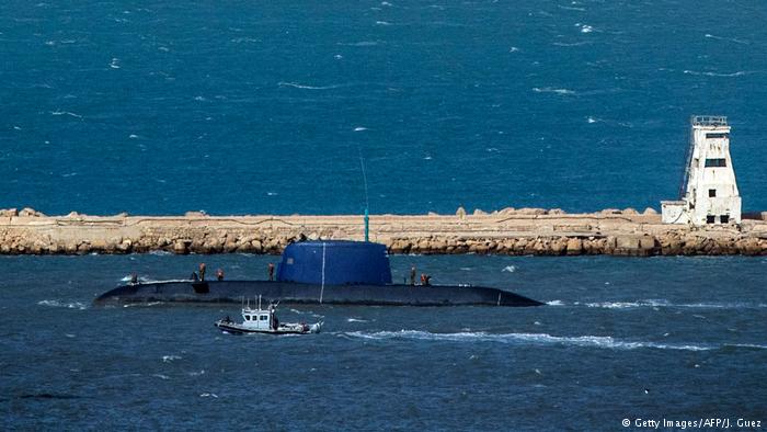 Germany approves deal on three submarines for Israel
