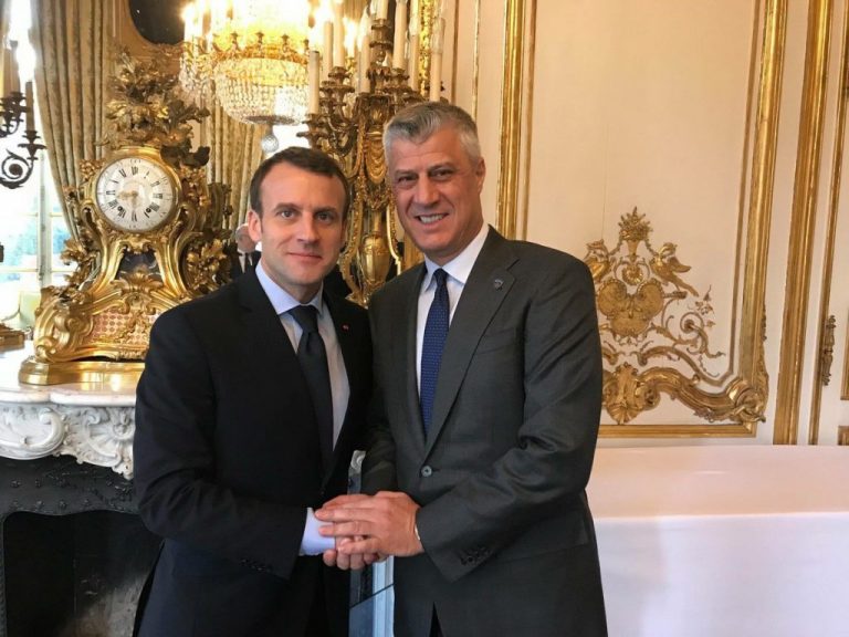Macron et son invité Hashim Thaçi, “parrain de la pègre” kosovare et trafiquant d’organes présumé