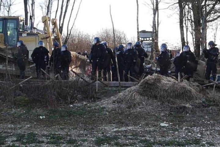 Nouvelle étape dans la répression des opposants à l’enfouissement des déchets nucléaires à BURE : un avocat perquisitionné et placé en garde à vue