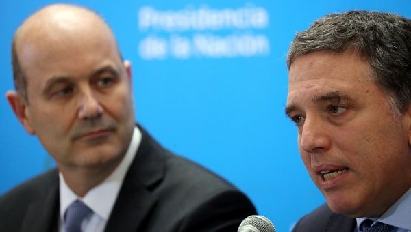Macri to IMF: Will Freeze Hires and Slash Subsides For You