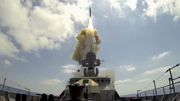 NATO Confirms Russian Naval Buildup Off Syria, Calls for Restraint