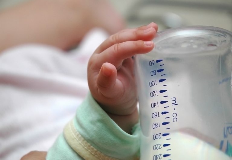Urgent appeal for Baby Milk & Diapers, by the Metropolitan Social Clinic Elliniko