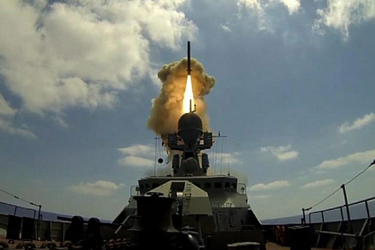 Ex-US Intel Officers Warn Trump Over Syria Attack: “Don’t Be Surprised When the Russians Start Firing Their Missiles”