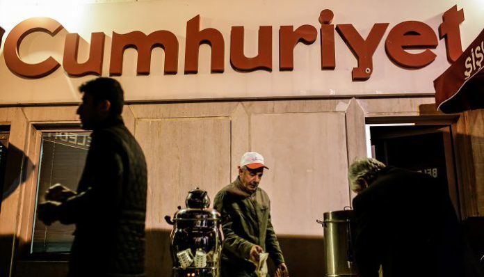 Over a dozen journalists leave Cumhuriyet daily after ultranationalist takeover
