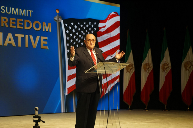 Giuliani calls for new Iranian ‘revolution’ at anti-government rally