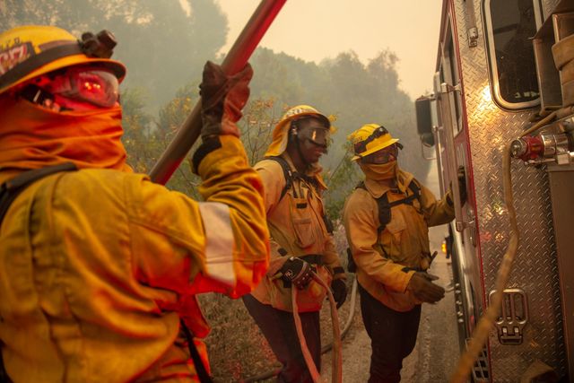 Death toll rises to 71, more than 1,000 missing from devastating California wildfires