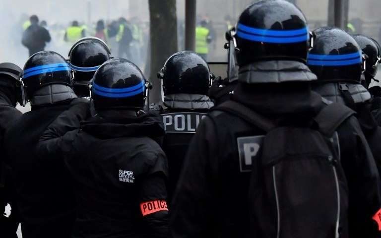 Le gouvernement revalorise les salaires des policiers après une journée de protestation
