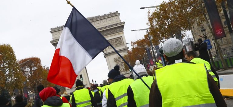L’article à lire pour comprendre le référendum d’initiative citoyenne, l’une des revendications des “gilets jaunes”