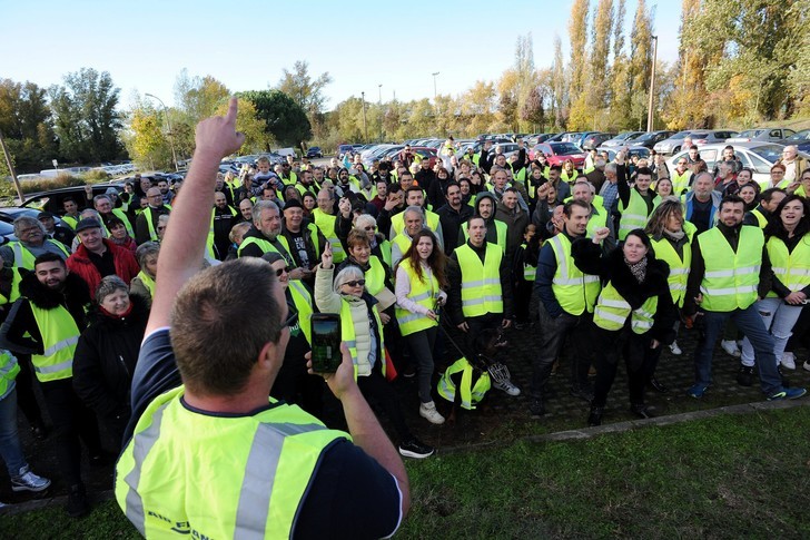 Le message clair des gilets jaunes à BHL. Par Michel Onfray
