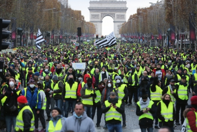 Sur cette révolte en général et sur celle des Gilets jaunes en particulier