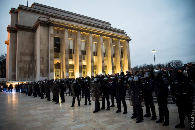 La Police contre le Peuple – Paris, Rouen
