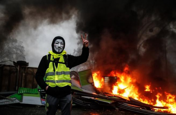 Why France’s Yellow Vest Protests Have Been Ignored by “the Resistance” in the U.S.