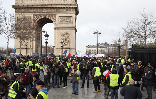 Yellow Vest protest in Paris: Act 11