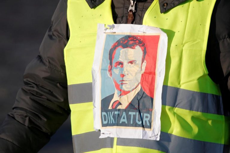French Prime Minister proposes government registry of demonstrators