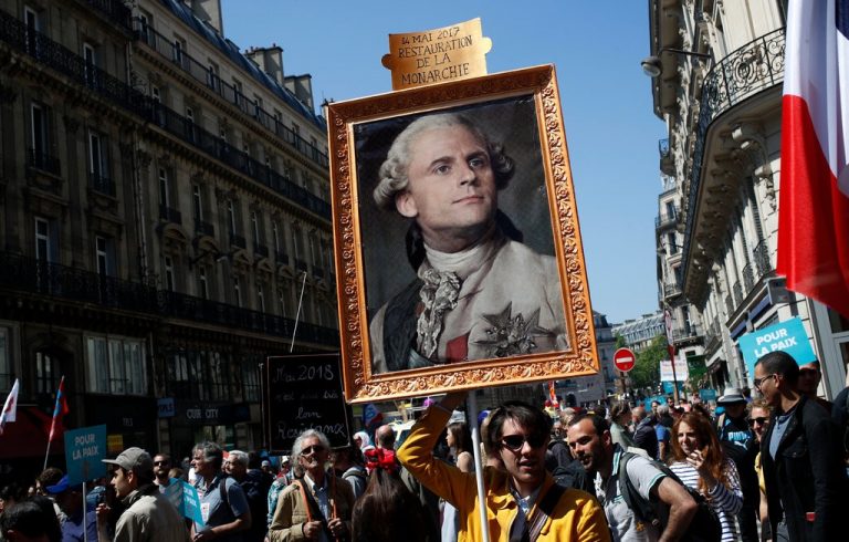 De l ouverture des etats generaux de 1789 a l ouverture du grand debat national de 2019