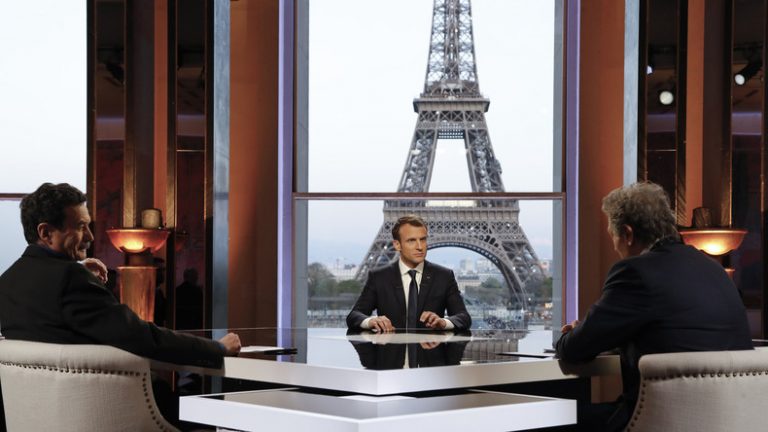 «Dérive autoritaire du monarque Macron» ? La classe politique dénonce la perquisition de Mediapart
